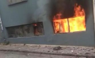 Bayrampaşa'da marangoz atölyesinde korkutan yangın