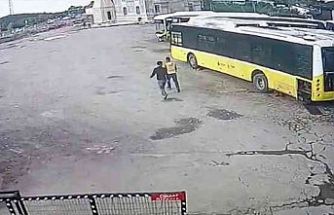 Arnavutköy'de 2 kişi park halindeki otobüslerin aküsünü çaldı