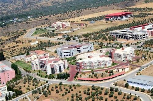 İşte AK Parti'nin seçim vaadleri 250 üniversite: Türkiye'nin her yanına yeni üniversite açılacak. 2023'te üniversite sayısı 250'ye ulaşacak. Üniversite öğrencilerine de bir yenilik geliyor. Bölümler arası geçişler serbest olacak.