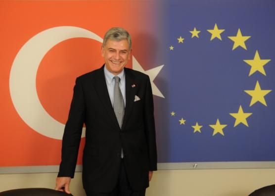 Avrupa Birliği Genel Sekreteri Büyükelçi Volkan Bozkır, 12 Haziranda yapılacak genel seçimde milletvekili aday adaylığı için görevinden istifa etti.