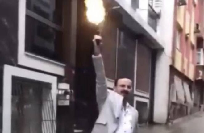 Eli silahlı maganda ‘oğlum için’ diyerek sokak arasında ateş saçtı