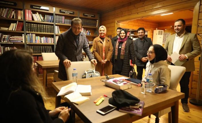 Hilal Kaplan, Gaziosmanpaşa Sanat Akademisi ve Farika’ya Hayran Kaldı