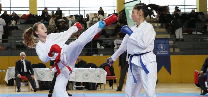 Spor Kenti Gaziosmanpaşa’da Bu Kez Karate Rüzgarı Esti