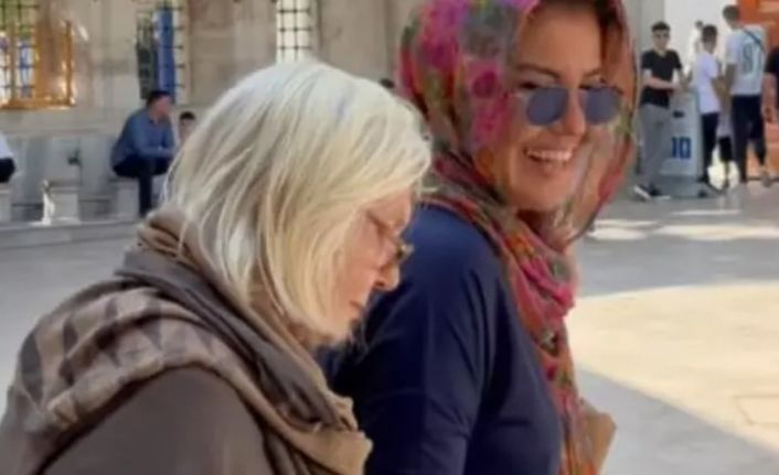 Eyüp Sultan&#039;a giden Gülben Ergen gelen yorumla çileden çıktı!