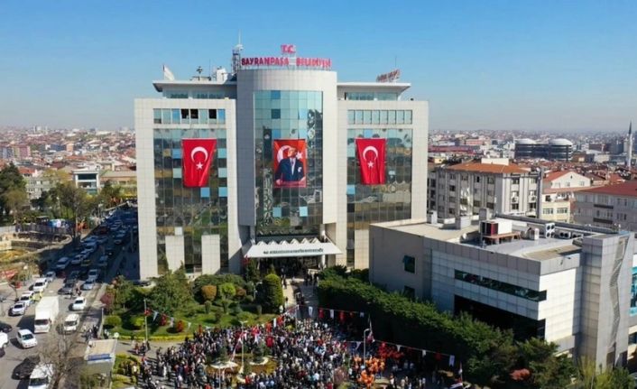 CHP&#039;li belediyelerde işçi kıyımı devam ediyor... İşçi bayramına saatler kala SMS ile işten çıkardılar!