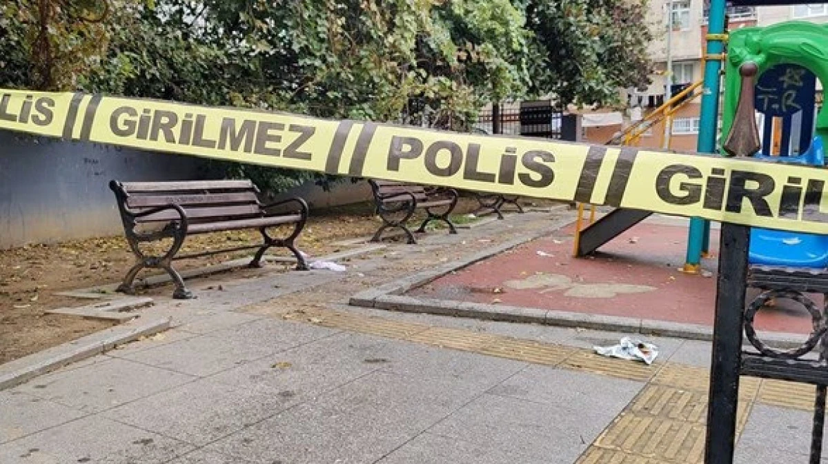 Gaziosmanpaşa'da parkta silahlı saldırı: 17 yaşındaki genç yaralandı
