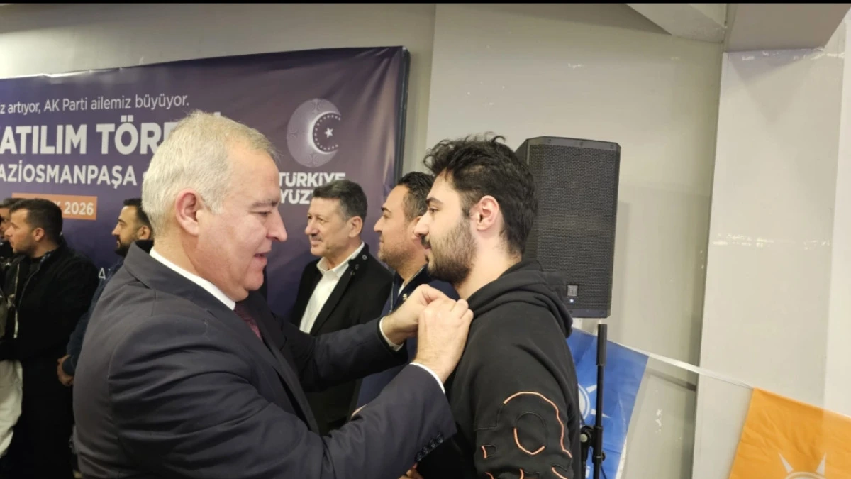 T&uuml;rkiye Y&uuml;zyılı&rsquo;na Gaziosmanpaşa&rsquo;dan G&uuml;&ccedil;l&uuml; Katılım: AK Parti&rsquo;ye 400 Yeni &Uuml;ye