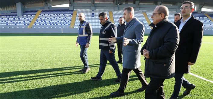 Başkanı Usta Gaziosmanpaşa Şehir Stadyumu’nu İnceledi
