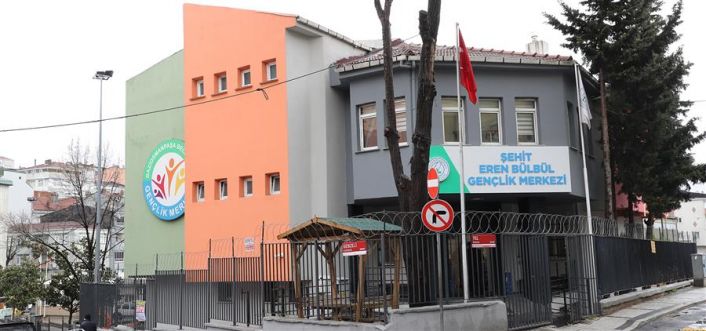 Gaziosmanpaşa'da Şehit Eren Bülbül’ün İsmi Gençlik Merkezinde Yaşatılıyor