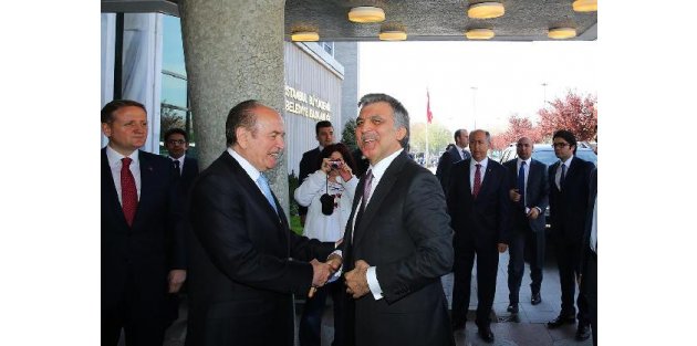 Abdullah Gül'den sürpriz ziyaret!