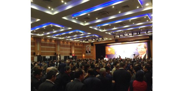 AK Parti İstanbul teşkilatında temayül yoklaması