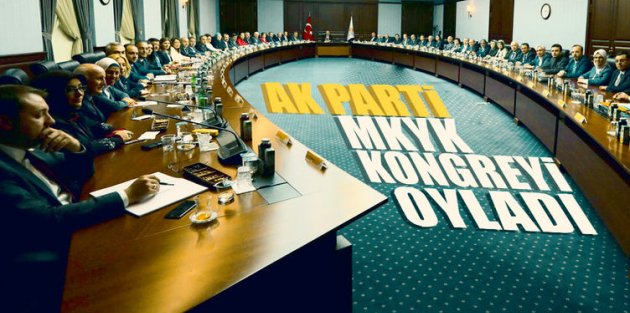 AK Parti MKYK olağanüstü kongreyi oyladı