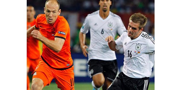 Almanya-Hollanda maçı iptal