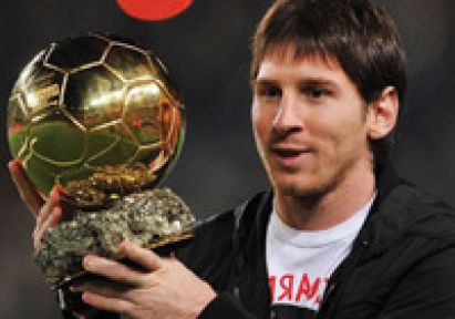 Altın ayakkabı Messi'ye..