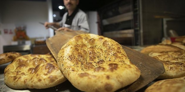 Ankara'da ramazan pidesi 2,5 liradan İstanbul'da 3 liradan satılacak