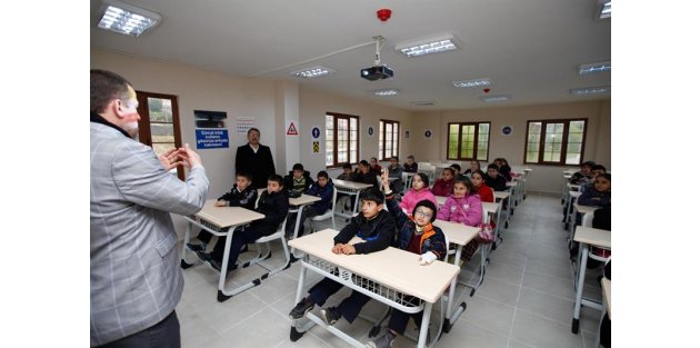 Arnavutköy Belediyesi’nden Çocuklara Trafik Eğitimi