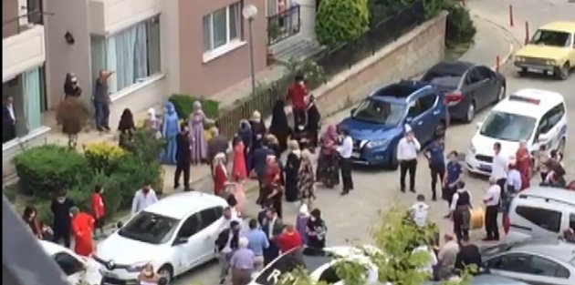 Arnavutköy'de site içinde davullu zurnalı düğüne polis müdahalesi