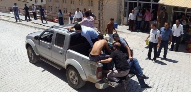 Hakkari Şemdinli'de askere silahlı saldırı