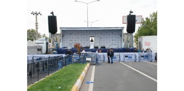 Başbakan Davutoğlu'nun Diyarbakır'daki miting yeri değiştirildi
