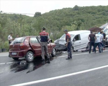 Beykoz'da Trafik Kazası: 2 Yaralı