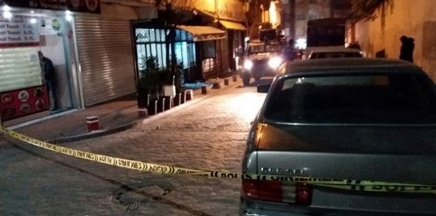 Beyoğlu'nda ses bombalı saldırı