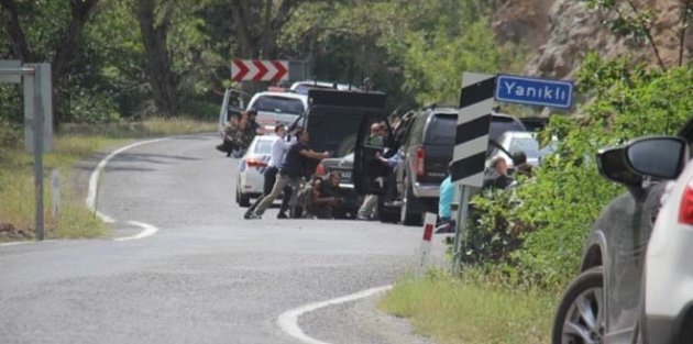 CHP Genel Başkanı Kemal Kılıçdaroğlu'nun konvoyu yakınında çatışma