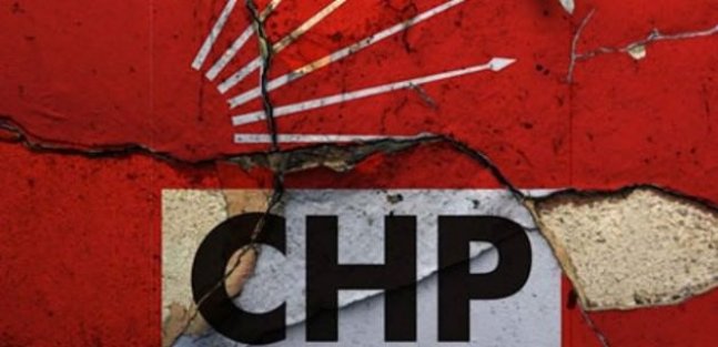 CHP'de deprem! 160 kişi birden istifa etti