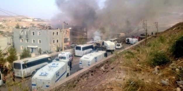Cizre'de polis kontrol noktasına bombalı saldırı