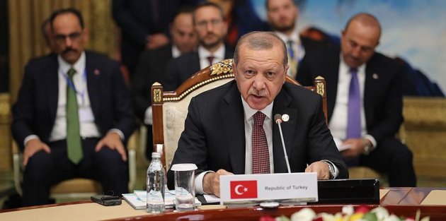 Cumhurbaşkanı Erdoğan: Kendi para birimlerimizle ticareti öneriyoruz