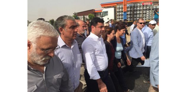 Demirtaş ve HDP heyeti Cizre'ye yürüyor!