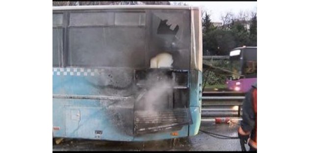E-5'te Recep Ölük'ün Kullandığı Özel Halk Otobüsü Yandı