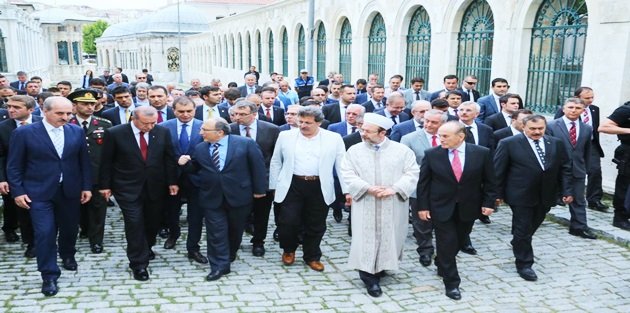 Erdoğan, Eyüp Sultan Türbesi'nin açılışına katıldı