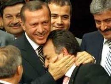Erdoğan vekili tuvalette yakaladı!