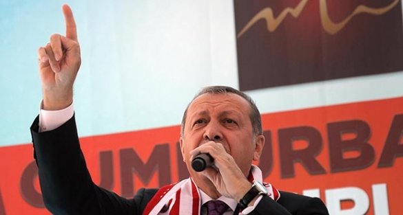 Erdoğan'dan Demirtaş'a: İstanbul'da sazın bölgede silahın arkasında duruyorsun
