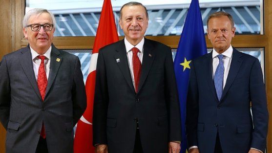 Erdoğan'ın Tusk ve Juncker ile yaptığı görüşmede 'mülteci anlaşması' konuşuldu