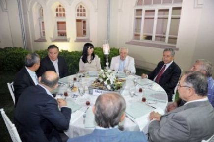 Erhan Başkan FSM Vakıf ünv.Medeniyetler ittifakı iftarına katıldı.