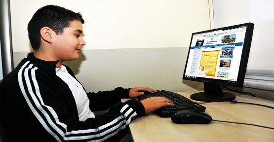 Gaziosmanpaşa'da  öğrencilere “Uzaktan Eğitim Desteği”