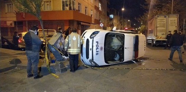 Gaziosmanpaşa'da polis aracı takla attı: 2 polis yaralandı