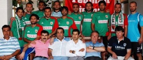 Gaziosmanpaşaspor, Transferin Son Gününde 12 Futbolcuyu Renklerine Bağladı