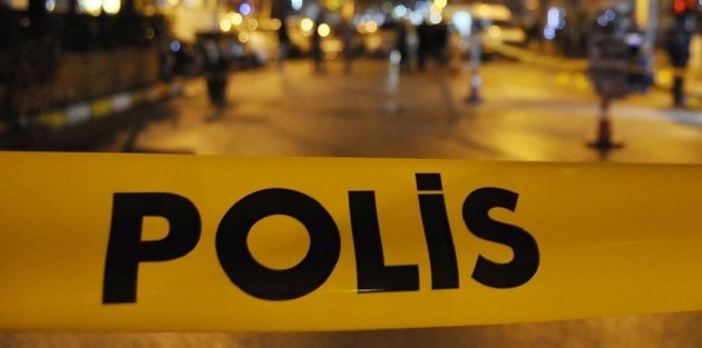 Gaziosmapaşa'da Olaylı Gece: 1'i Polis 2 Yaralı