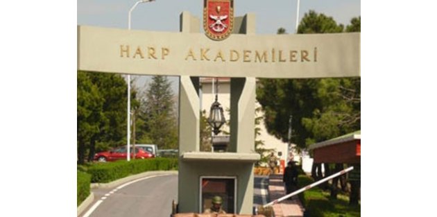 Harp Akademileri Komutanlığı'nda 40 tutuklama