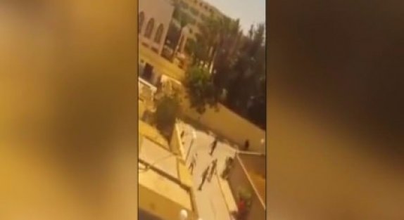 IŞİD'in kanlı otel baskını kamerada!