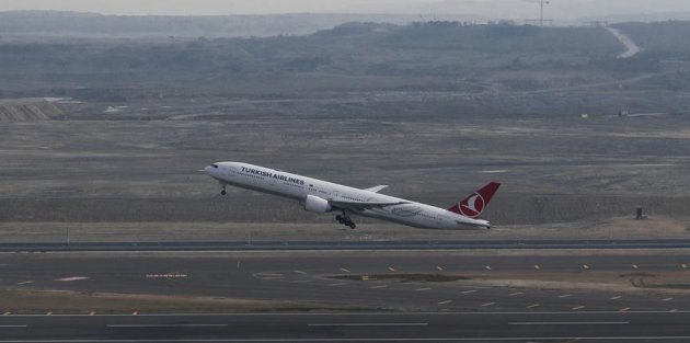 İstanbul Havalimanı'ndan ilk uçuş Ankara'ya yapıldı