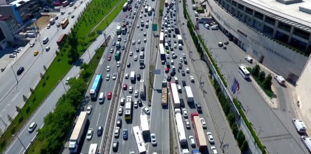 İstanbul trafiğinde bayram yoğunluğu