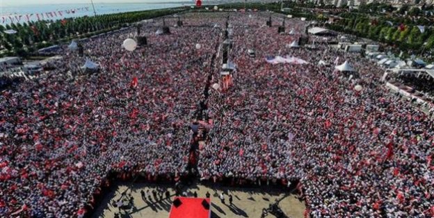 İstanbul Valiliği: Adalet Mitingi'ne 175 bin kişi katıldı