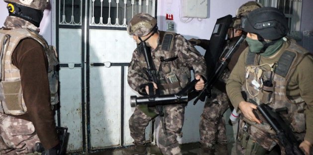 İstanbul’da 15 ilçede PKK operasyonu: 27 şüpheli gözaltında