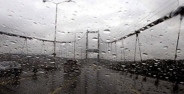 İstanbulda Fırtına Kabusu Seferler İptal