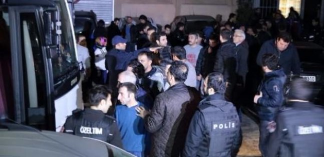 İstanbul'da gece operasyonu: 700 gözaltı