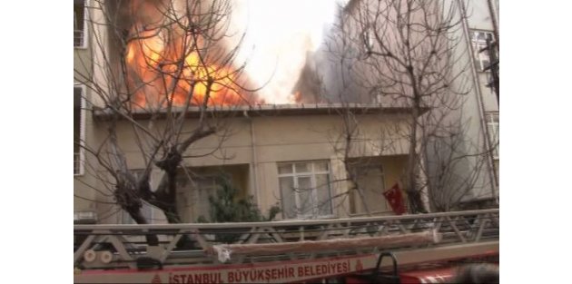 İstanbul'da korkutan yangın