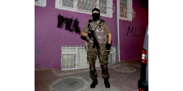 İstanbul'da polise EYP atıldı